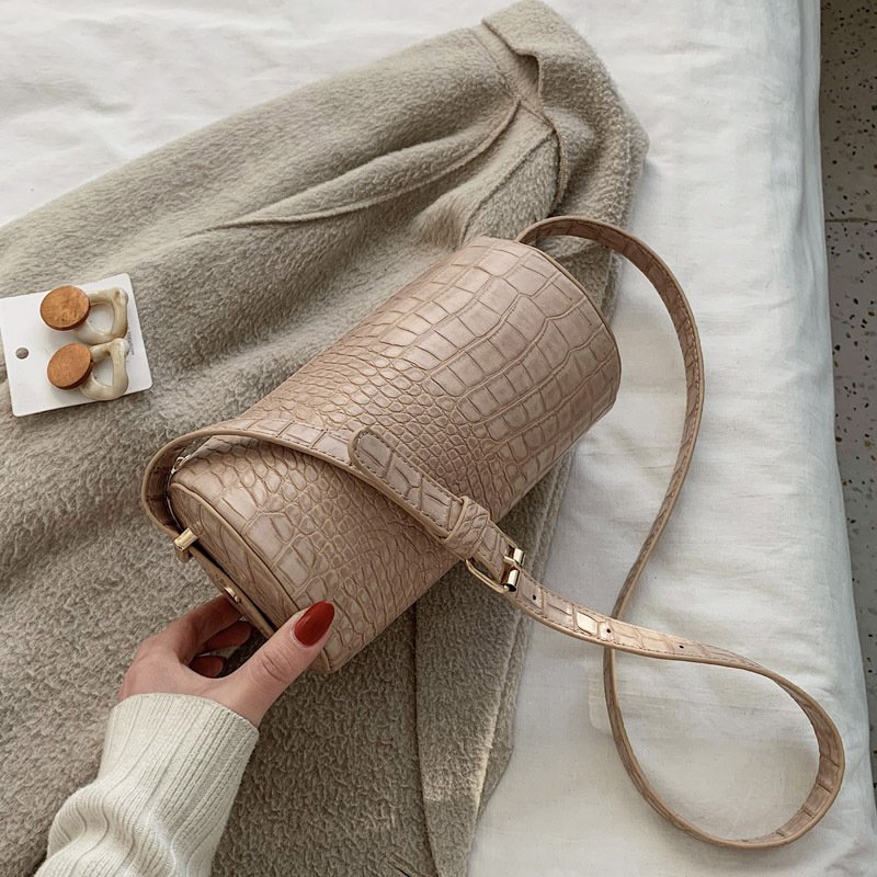 Versatile One Shoulder Cylinder Messenger Bag - Image 6